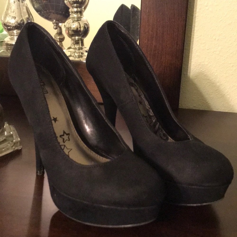 Black heels
